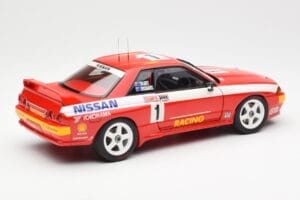 Nissan Skyline GT-R R32 #1 J. Richards / M. Skaife Bathurst 1000 Winner 1992 AUTOart 1:18 89279 Métal Moulé — image 3 sur 8