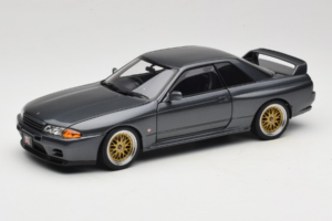 Nissan Skyline GT-R R32 V-Spec II Tuned Gun Grey Metallic AUTOart 1:18 77417 Métal Moulé