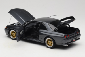 Nissan Skyline GT-R R32 V-Spec II Tuned Gun Grey Metallic AUTOart 1:18 77417 Métal Moulé — image 5 sur 8