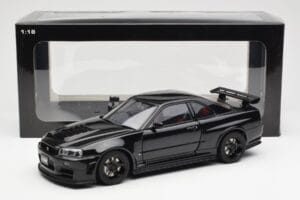 Nissan Skyline GT-R R34 NISMO Z-Tune Noir AUTOart 1:18 77355 Métal Moulé — image 8 sur 8