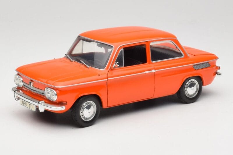 NSU 1000 TT Orange Revell 1:18 08884 Métal Moulé