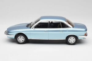 NSU Ro80 Bleu Metallic Minichamps 1:18 151015400 Métal Moulé — image 3 sur 6