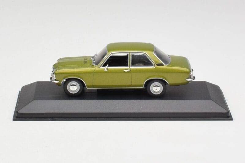 Opel Ascona B 1.6S Terral Vert Minichamps 1:43 OPEL002 Métal Moulé