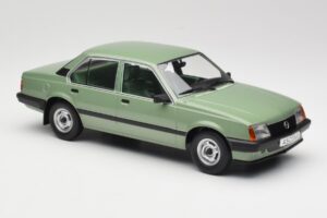 Opel Ascona C Metallic Light Green MCG 1:18 MCG18458 Métal Moulé — image 4 sur 6