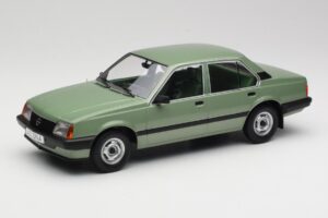 Opel Ascona C Metallic Light Green MCG 1:18 MCG18458 Métal Moulé