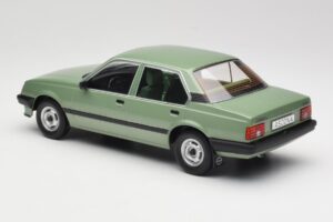 Opel Ascona C Metallic Light Green MCG 1:18 MCG18458 Métal Moulé — image 5 sur 6