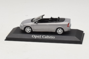 Opel Astra G Cabriolet Grey Metallic Minichamps 1:43 ASTRA001 Métal Moulé