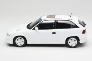 Opel Astra F GSi Blanc Casablanca Norev 1:18 183673 Métal Moulé — image 3 sur 6