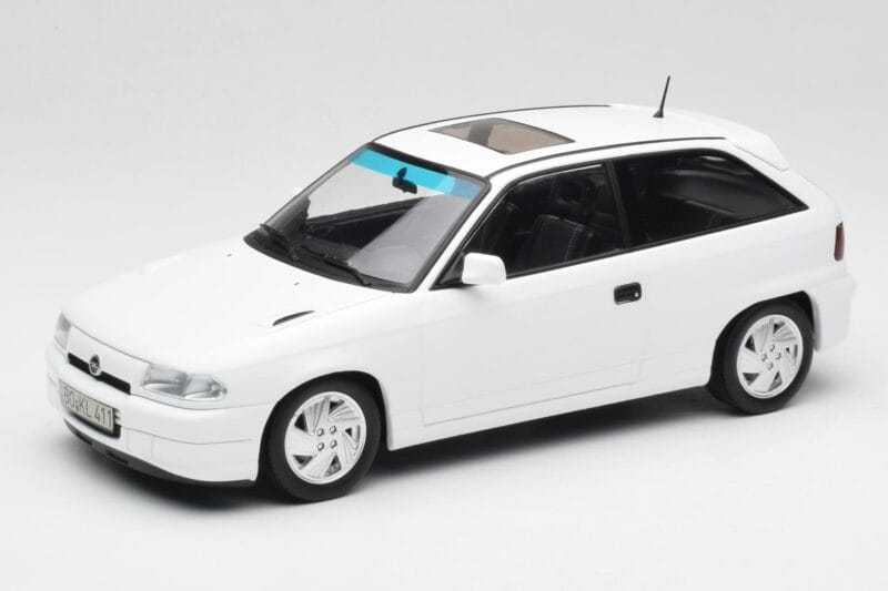 Opel Astra F GSi Blanc Casablanca Norev 1:18 183673 Métal Moulé