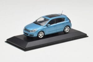 Opel Astra H Bleu Clair Minichamps 1:43 400043001 Métal Moulé — image 2 sur 4