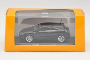 Opel Astra H OPC Noir Minichamps 1:43 90399890 Métal Moulé — image 4 sur 4