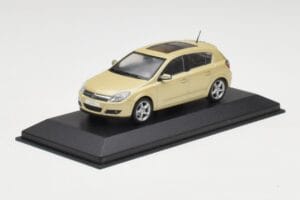 Opel Astra H Jaune Métallisé Minichamps 1:43 403043003 Métal Moulé — image 2 sur 4