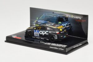 Opel Astra OPC #142 Rathje / Bueler / Scharf / Hoffmeister 24 Hours Nurburgring 2010 Minichamps 1:43 437104142 Métal Moulé — image 3 sur 4
