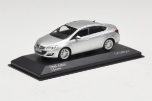 Opel Astra J Argent Minichamps 1:43 410042000 Métal Moulé — image 2 sur 5