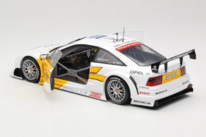 Opel Calibra V6 #21 N. Amorim DTM 1995 UT Models 1:18 180954221 Métal Moulé — image 5 sur 8