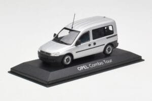 Opel Combo C Argent Minichamps 1:43 COMBO001 Métal Moulé — image 2 sur 4