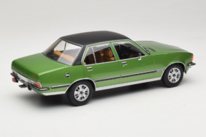 Opel Commodore B Vert MCG 1:18 MCG18565 Métal Moulé — image 2 sur 6