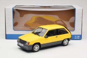 Opel Corsa A SR Jaune MCG 1:18 MCG18431 Métal Moulé — image 6 sur 6