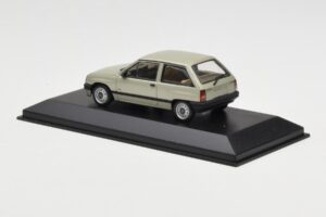 Opel Corsa A Swing Vert Minichamps 1:43 400045002 Métal Moulé — image 3 sur 4