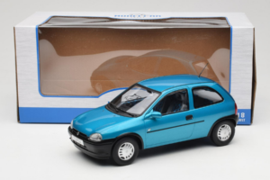 Opel Corsa B Blue Metallic MCG 1:18 MCG18514 Métal Moulé — image 6 sur 6
