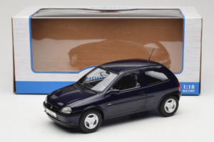 Opel Corsa B Dark Blue Metallic MCG 1:18 MCG18905 Métal Moulé — image 6 sur 6