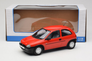 Opel Corsa B Rouge MCG 1:18 MCG18513 Métal Moulé — image 6 sur 6