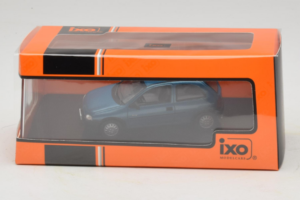 Opel Corsa B Swing Bleu IXO 1:43 CLC581N Métal Moulé — image 4 sur 4
