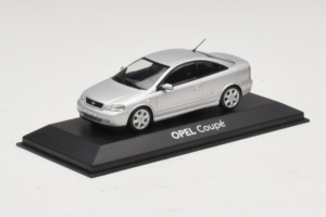 Opel Coupe Bertone Argent Minichamps 1:43 B24910027 Métal Moulé — image 2 sur 4