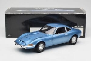 Opel GT Bleu Minichamps 1:18 180049020 Métal Moulé — image 8 sur 8
