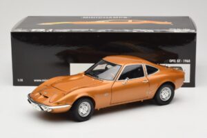 Opel GT Or Minichamps 1:18 180049025 Métal Moulé — image 8 sur 8