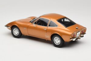 Opel GT Or Minichamps 1:18 180049025 Métal Moulé — image 7 sur 8