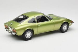 Opel GT Green Metallic Minichamps 1:18 180049029 Métal Moulé — image 3 sur 8