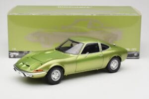 Opel GT Green Metallic Minichamps 1:18 180049029 Métal Moulé — image 8 sur 8