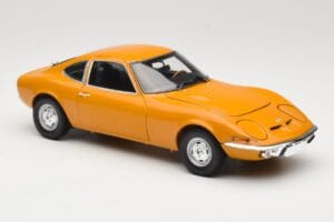 Opel GT Ocre Minichamps 1:18 180049031 Métal Moulé — image 6 sur 8