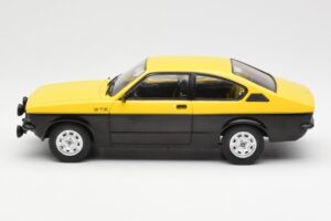 Opel Kadett C GT/E Noir Jaune MCG 1:18 MCG18190 Métal Moulé — image 3 sur 6