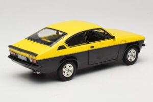Opel Kadett C GT/E Jaune & Noir Minichamps 1:18 180045521 Métal Moulé — image 3 sur 8