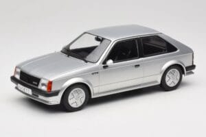 Opel Kadett D GTE Argent MCG 1:18 MCG18533 Métal Moulé