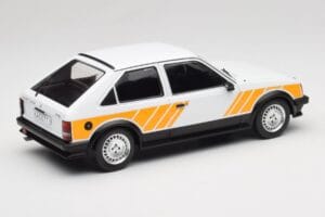 Opel Kadett D SR Blanc avec Décor Jaune MCG 1:18 MCG18534 Métal Moulé — image 2 sur 6