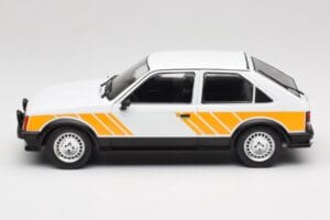 Opel Kadett D SR Blanc avec Décor Jaune MCG 1:18 MCG18534 Métal Moulé — image 3 sur 6