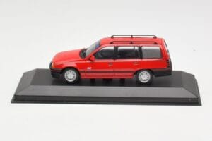 Opel Kadett E Club Break Rouge Minichamps 1:43 400045910 Métal Moulé