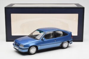 Opel Kadett E GSi Bleu Clair Metallic Norev 1:18 183615 Métal Moulé — image 6 sur 6