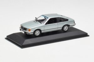 Opel Monza A Argent Minichamps 1:43 400045122 Métal Moulé — image 2 sur 4