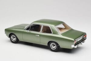 Opel Rekord C Green Metallic Minichamps 1:18 107047000 Résine — image 5 sur 6
