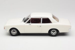 Opel Rekord C Blanc Minichamps 1:18 107047001 Métal Moulé — image 3 sur 6