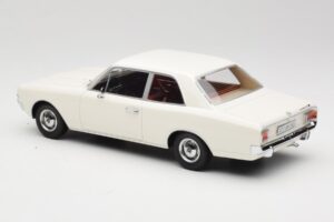 Opel Rekord C Blanc Minichamps 1:18 107047001 Métal Moulé — image 5 sur 6