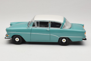 Opel Rekord P1 Bleu Turquoise Minichamps 1:18 180043200 Métal Moulé — image 4 sur 8