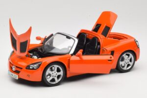 Opel Speedster Orange Maisto 1:18 31615 Métal Moulé — image 2 sur 8