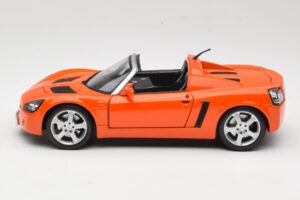 Opel Speedster Orange Maisto 1:18 31615 Métal Moulé — image 4 sur 8
