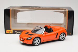 Opel Speedster Orange Maisto 1:18 31615 Métal Moulé — image 8 sur 8