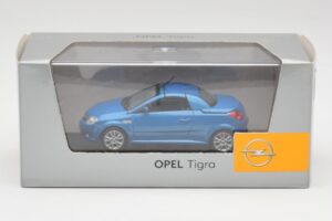 Opel Tigra Twin Top Bleu Minichamps 1:43 919084 Métal Moulé — image 4 sur 4